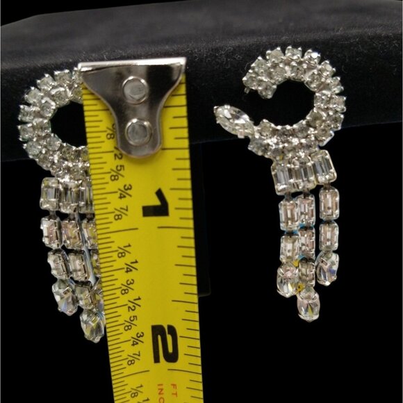 Vintage Clip Rhinestone Earrings Signed Weiss Chandelier Dangle Prom Wedding - Picture 6 of 7